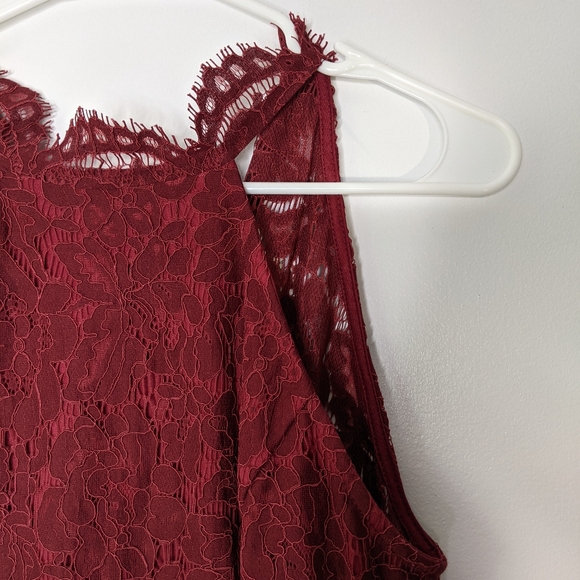Zalalus Maroon High neck Lace Mini Dress NWT - Picture 3 of 11